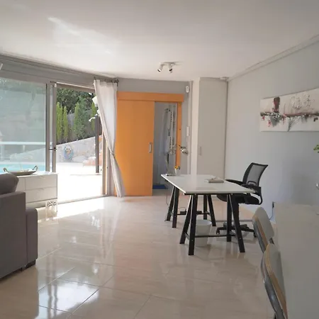 Blueline 25km Bcn-piscina, Sauna Y Vistas Al Mar Apartment *